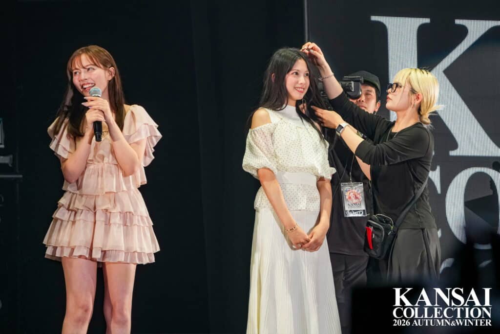 インフォマステージに加藤ナナさんが登場